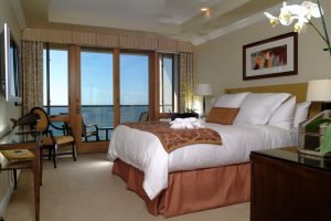 LuxeGetaways - Luxury Travel - Luxury Travel Magazine - Luxe Getaways - Luxury Lifestyle - Dolphin Bay Resort and Spa - California - Suite