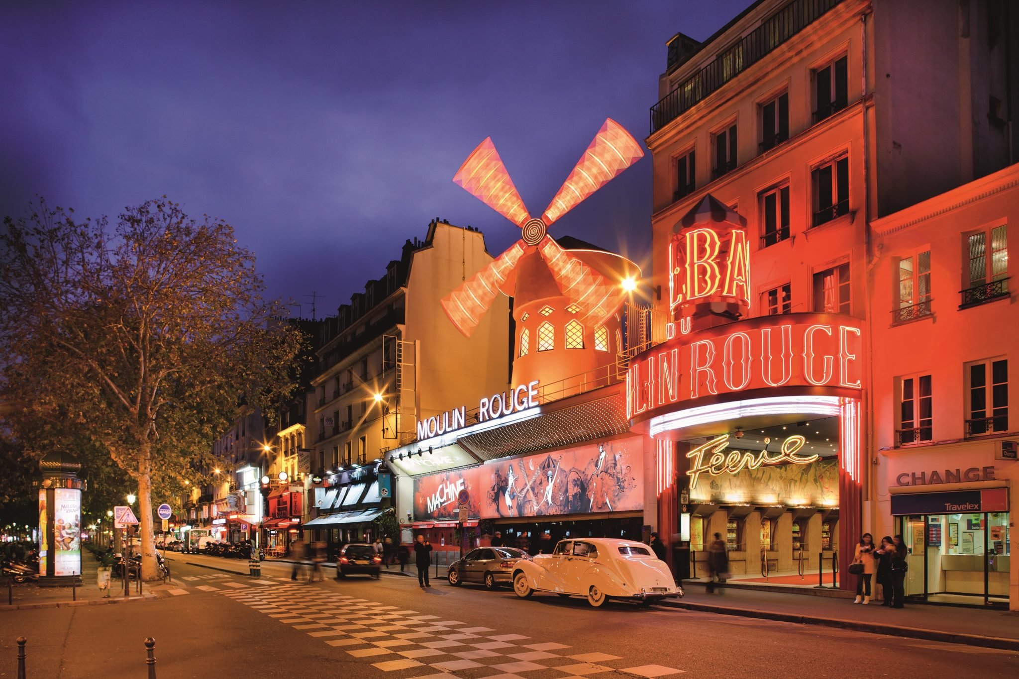 LuxeGetaways - Luxury Travel - Luxury Travel Magazine - Luxe Getaways - Luxury Lifestyle - 18 Nighttime Travel Experiences - Hotel Nighttime Experiences - Moulin Rouge - Paris Experience