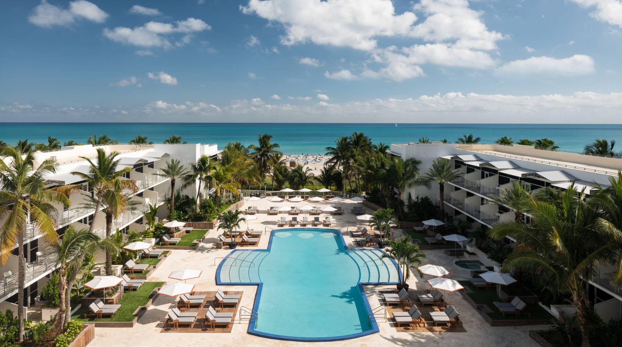 LuxeGetaways - Luxury Travel - Luxury Travel Magazine - Luxe Getaways - Luxury Lifestyle - The Ritz Carlton South Beach - Miami Florida - Bonvoy - Marriott International