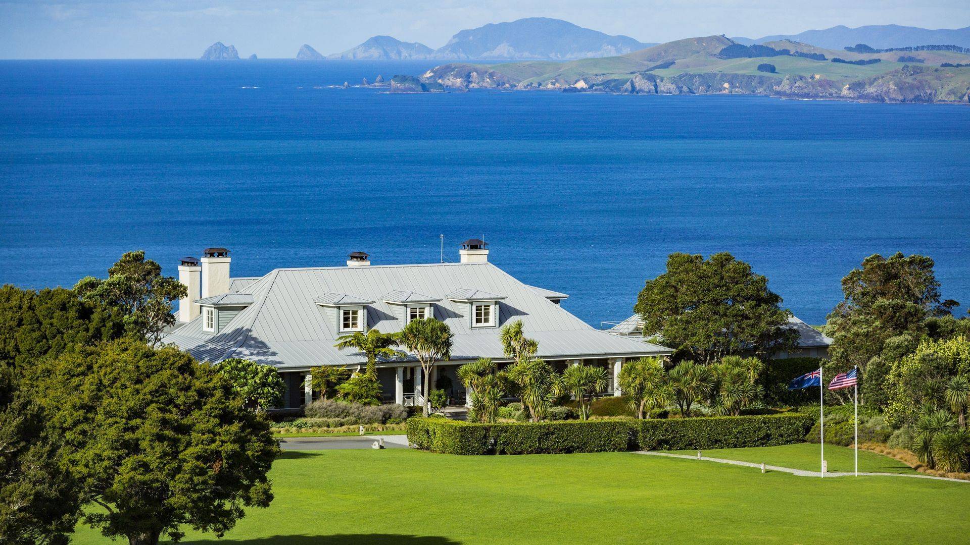 LuxeGetaways - Luxury Travel - Luxury Travel Magazine - Luxe Getaways - Luxury Lifestyle - Luxury Villa Rentals - Robertson Lodges - New Zealand