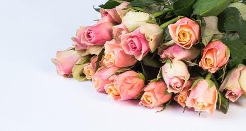 Wish your boyfriend a happy birthday with these flowers