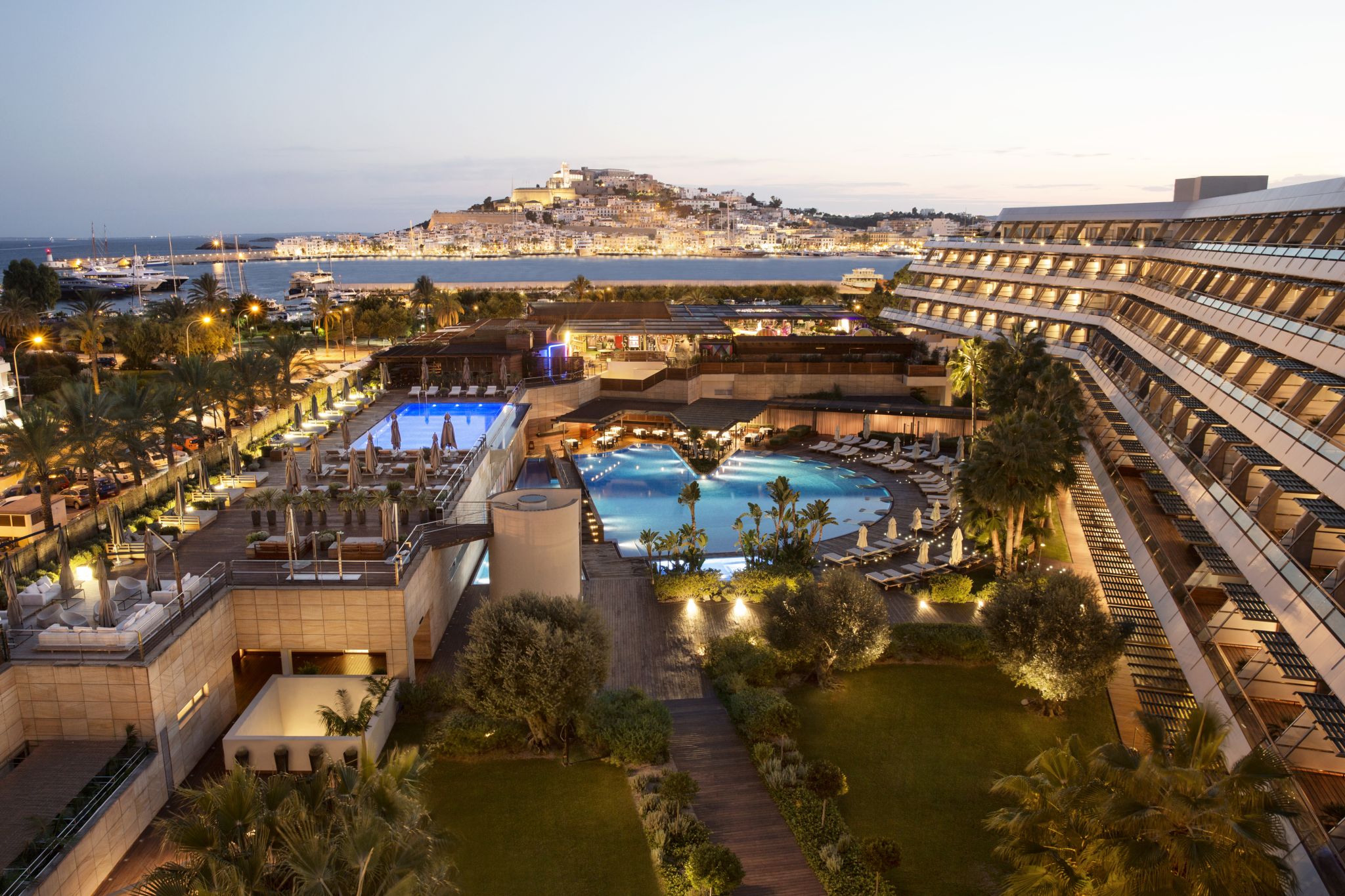 An Epicurean Revival with Chef Oscar Molina at Ibiza Gran Hotel