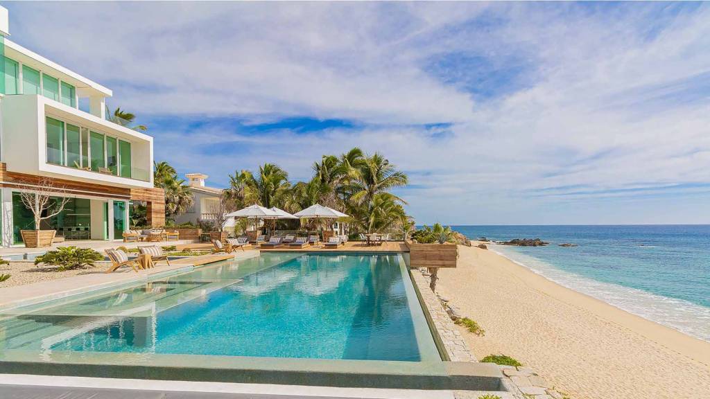 LuxeGetaways - Luxury Travel - Luxury Travel Magazine - Luxe Getaways - Luxury Lifestyle - Cabo Villa - Cabo Platinum - Cabo San Lucas