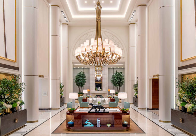 Waldorf Astoria Beverly Hills: Timeless Luxury