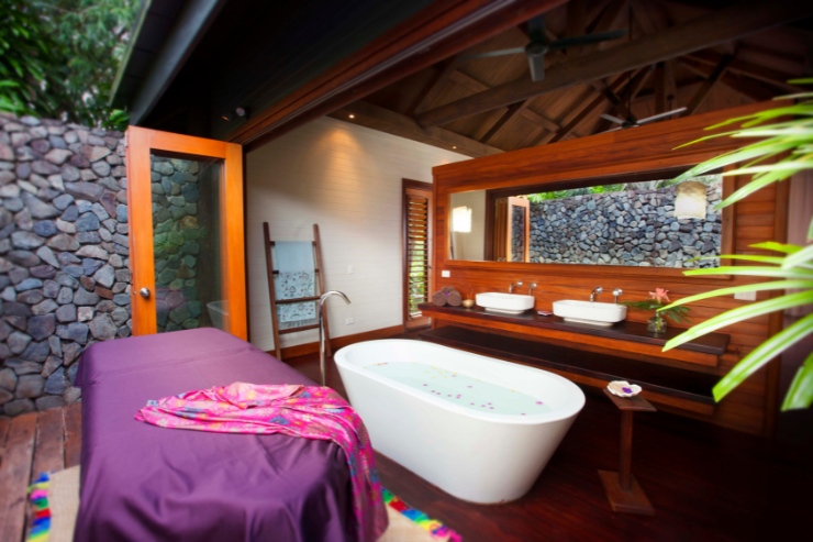 tavola villa fiji